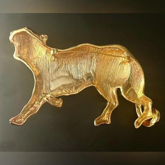 Tiger studded brooch - Picture 2 of 7